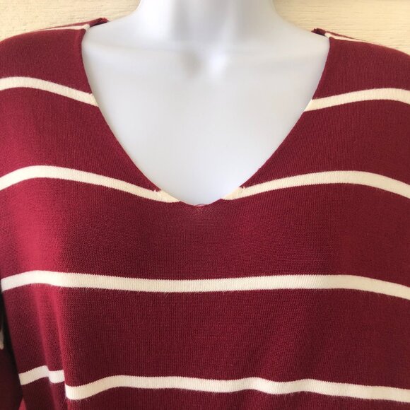 Women's Sweater Size M/L Lightweight Burgundy White Stripe 3/4 Sleeve Longline - Picture 2 of 15